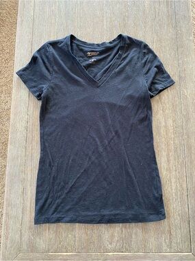 4/$20 Arizona Vneck tee